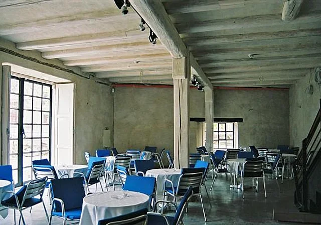 Bistro, Erdgeschoss