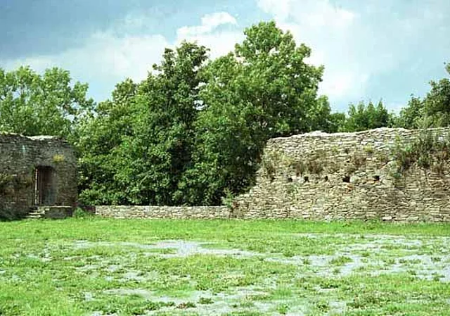 Wehrmauer