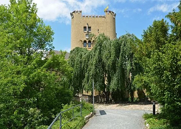 Wohnturm am Eingang, Südost 
