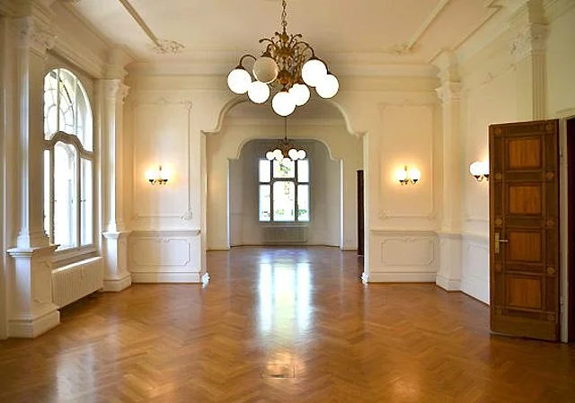 Gartensalon, EG