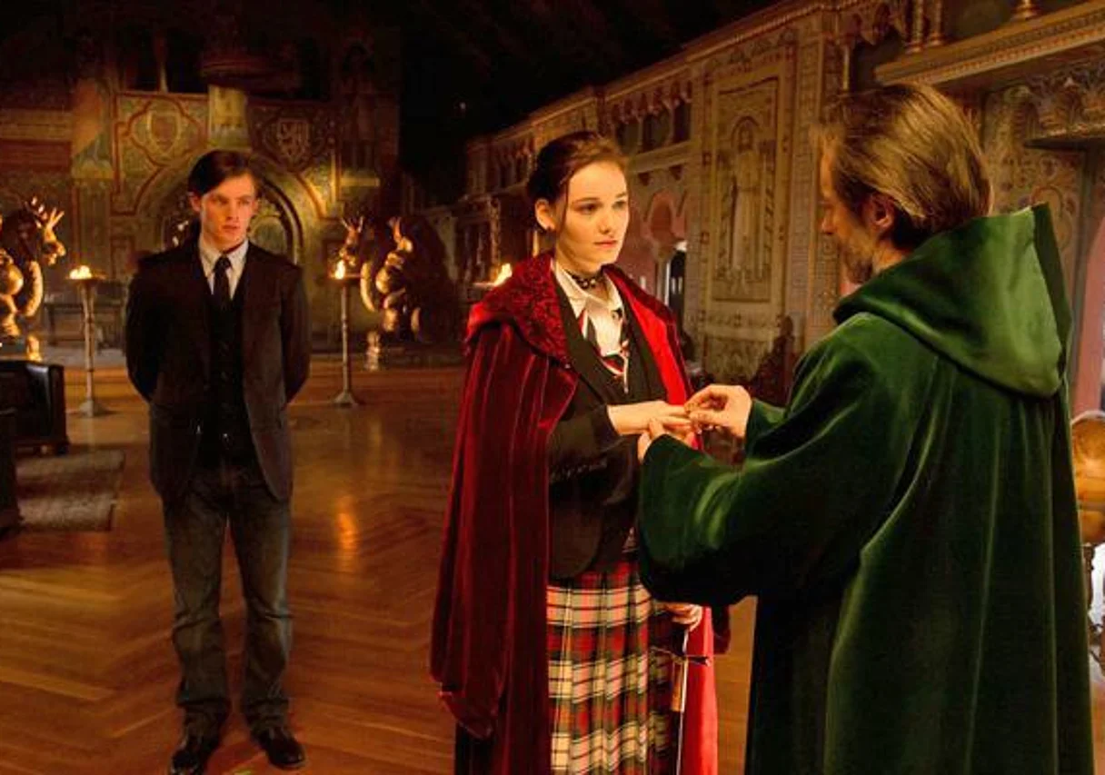 Jannis Niewöhner, Maria Ehrich und Uwe Kockisch im Festsaal der Wartburg in Eisenach