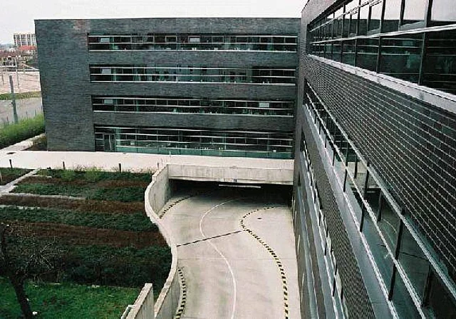 Zufahrt Tiefgarage Westseite