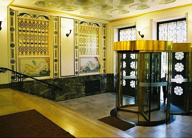 Eingangshalle (Foyer) 