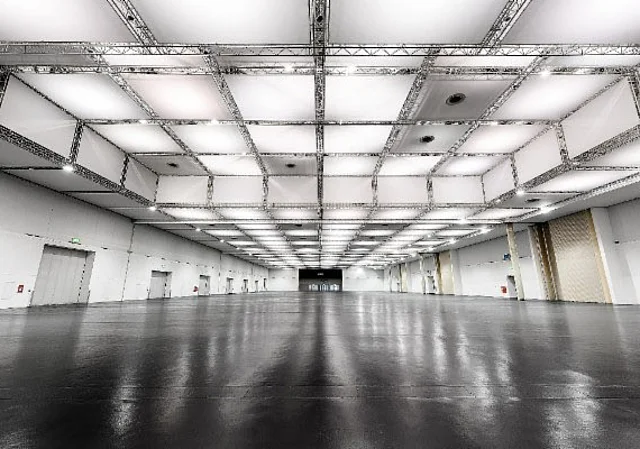 HALLE 1