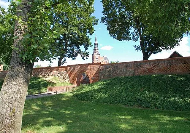 Lindenstraße nach Osten