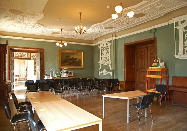 Schloss Ostrau, Gesellschaftsraum