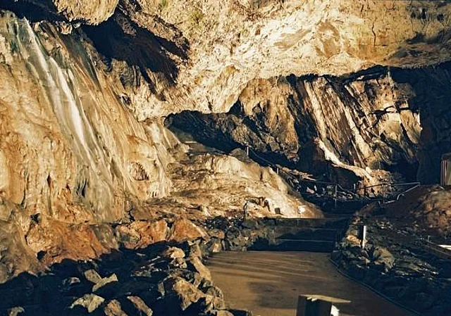 Baumannshöhle