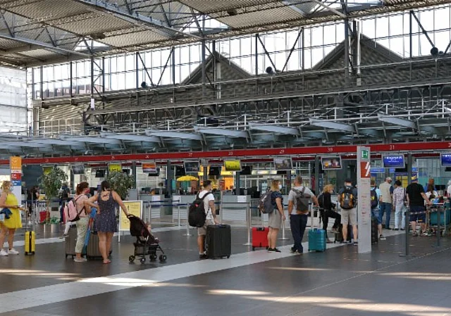 Flughafenhalle, Check-in-Bereich