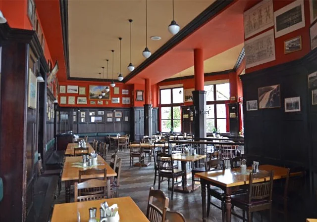 Ball- und Brauhaus Watzke Dresden, Elbzimmer