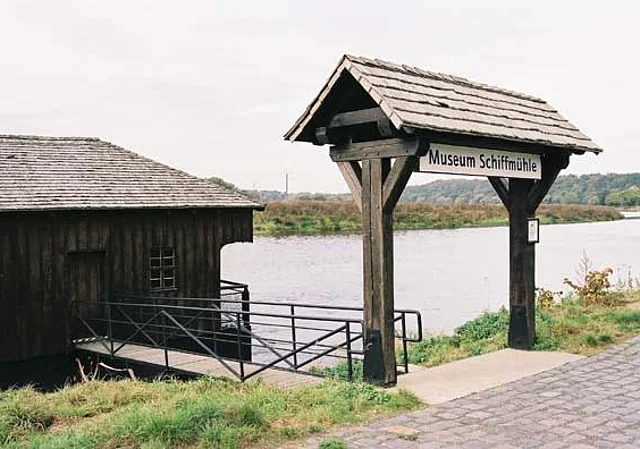 Schiffmühle, Eingang