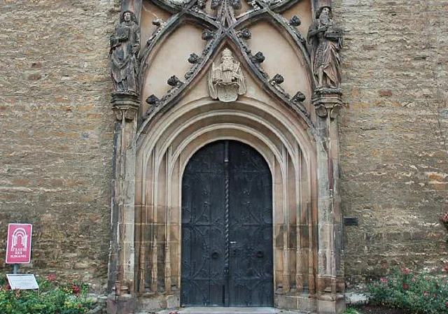Hauptportal, Westen