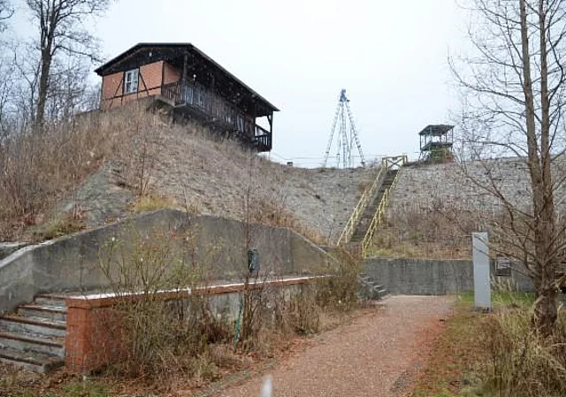 Energiefabrik Knappenrode, Steigerhaus und Förderturm