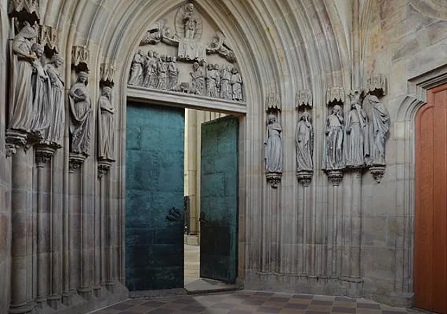 Paradiesvorhalle
