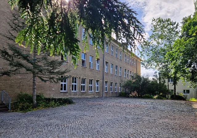 Schulhof