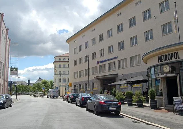 Blick zum ehemaligen Postamt