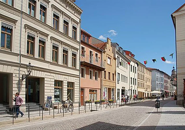 Schlossstraße nach Osten