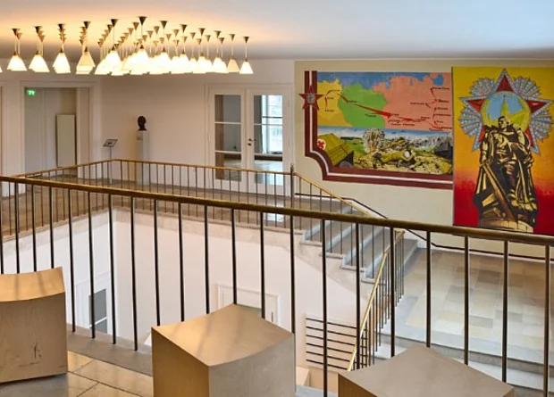 Treppenhaus Foyer Ost 