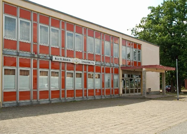 Kulturhaus Tangerhütte (außen) 