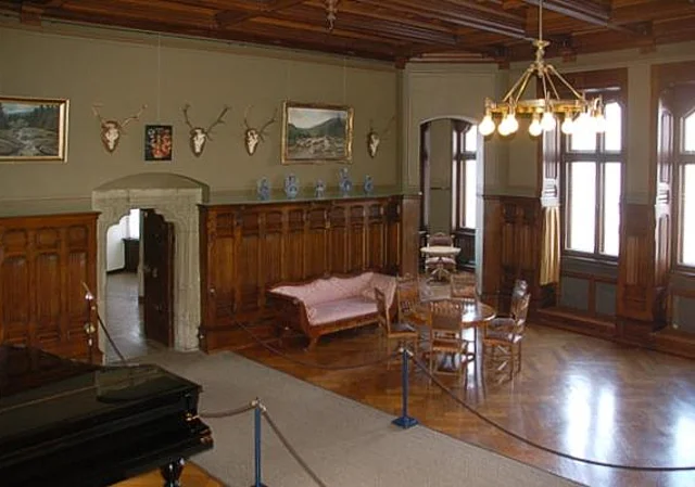 Schloss Wernigerode, Erster Rundgang, Halle