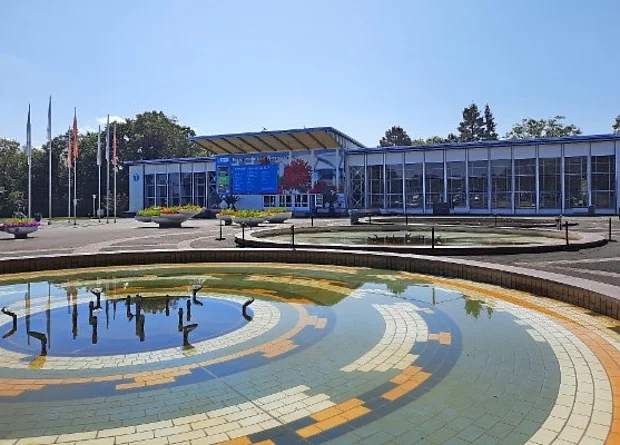 Halle 1 