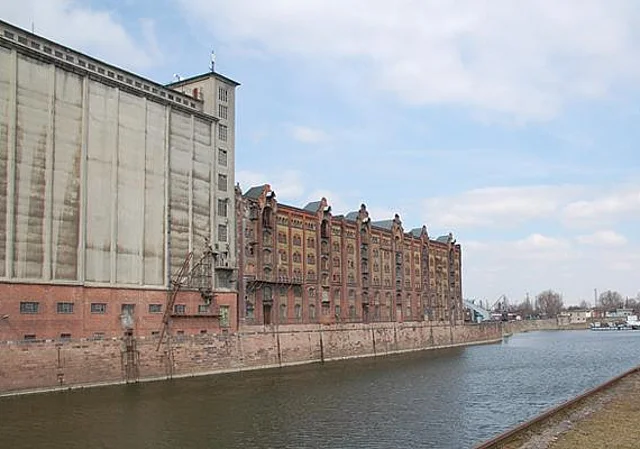 alte Speicher nach Nordwest