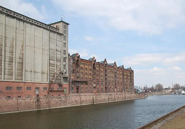 alte Speicher nach Nordwest