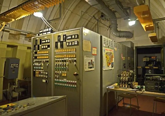 Militär-Museum Kossa, Bunker, zentrale Steuereinrichtung