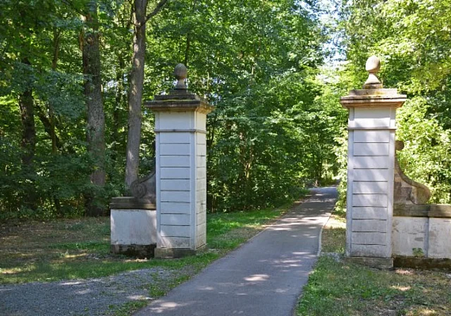 Sieglitzer Berg, Dessauer Tor