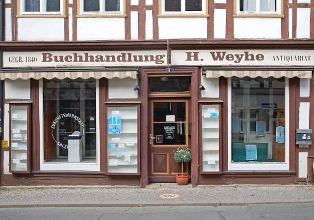 Salzwedel, Altperverstraße, Buchhandlung Weyhe
