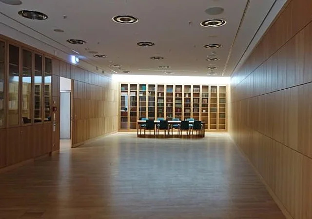 Bibliothek Lesesaal