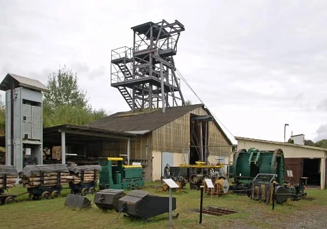 Grube Glasebach, Maschinenhaus und Fördergerüst