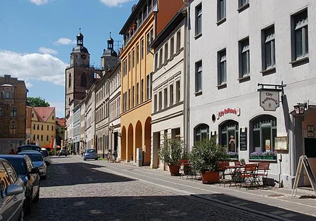 westliche Mittelstraße nach Nordwest