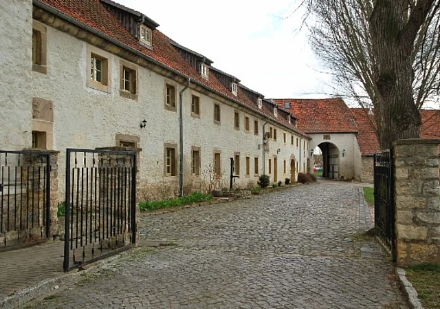 Remise und Torhaus