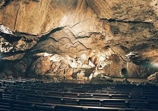 Baumannshöhle