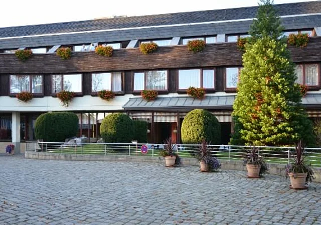 Berghotel Bastei, Hotelvorplatz