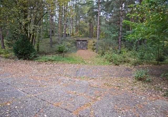 Militär-Museum Kossa, Bunkereingang