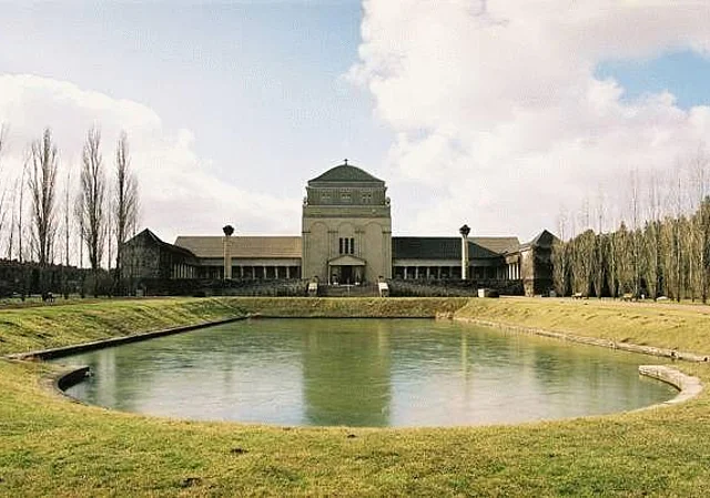 Gertraudenfriedhof, Zentralbau, Osten