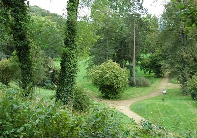 Weg im Schlosspark