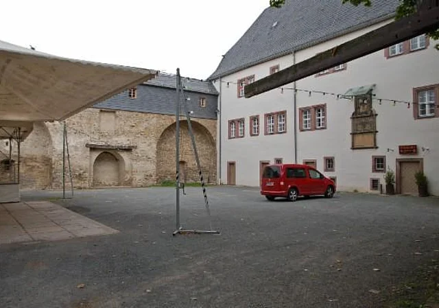 Schloss Harzgerode, Schlosshof