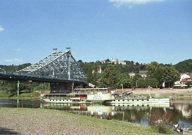 Blick von der Blasewitzer Uferpromenade