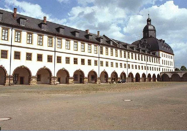 Innenhof Ostflügel (Westen)