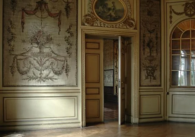 Gobelinzimmer mit floraler Ornamentik
