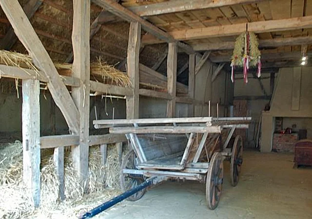 Hof Maxdorf: Hallenhaus
