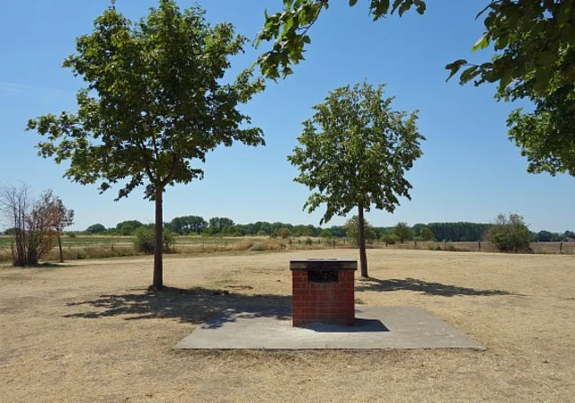 Rast- und Spielplatz Grillplatz
