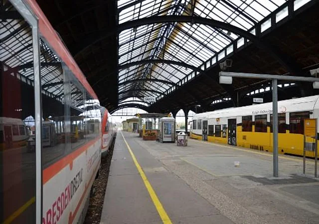 Bahnhof Görlitz, Bahnhofshalle, Gleis 11/12