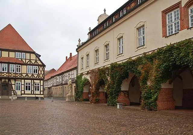 Rathaus Gardelegen, Osten