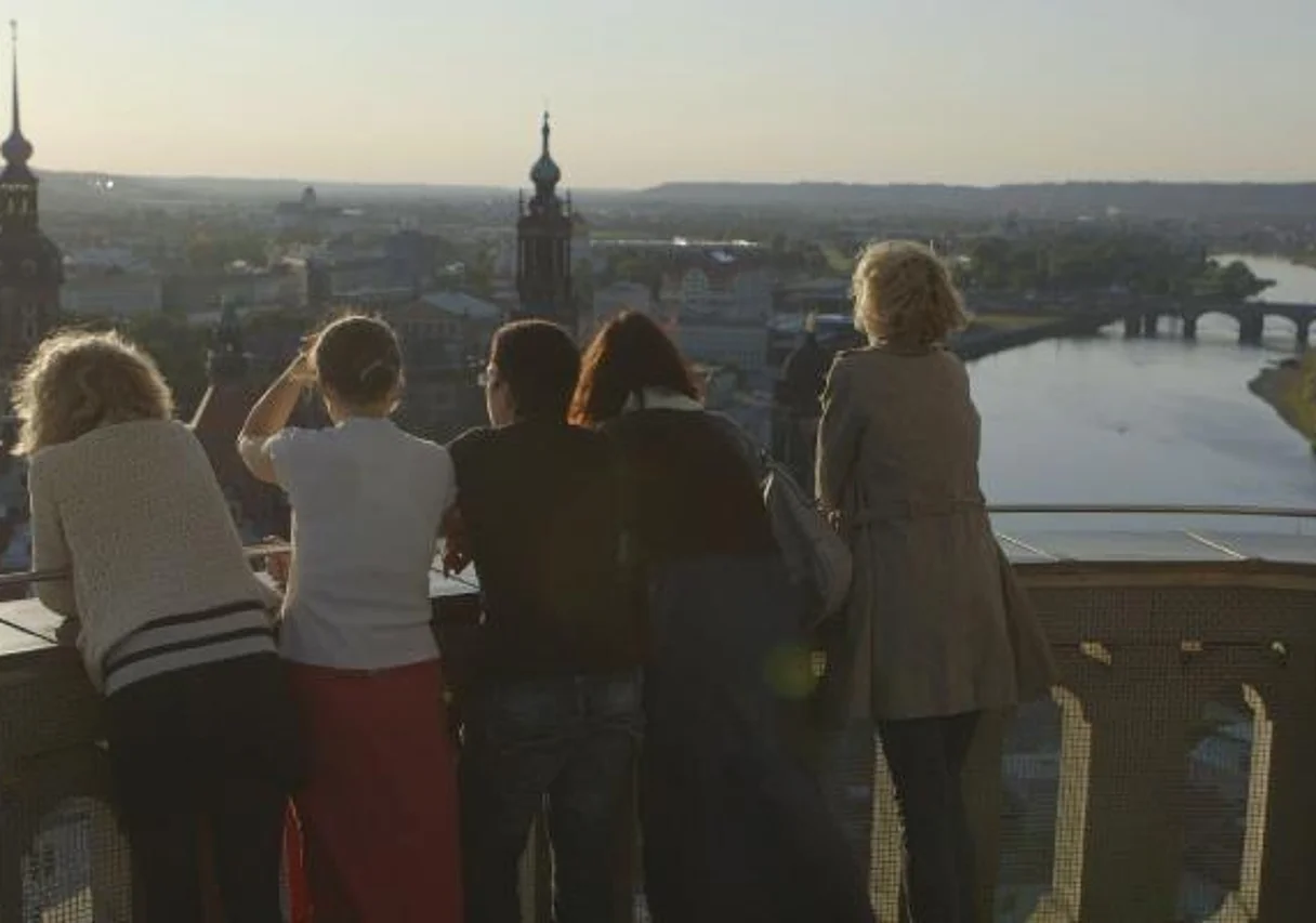 Sabine Michel, Claudia von Selle, Veruscha Zeller, Claudia Grimm und Vera Tollmann auf der Frauenkirche in Dresden