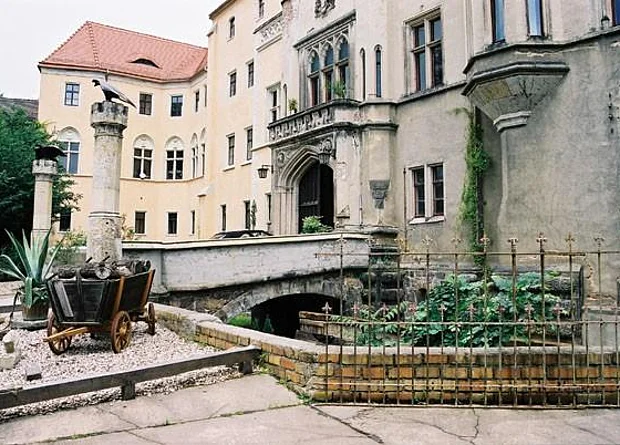 Einfahrt Schloss 