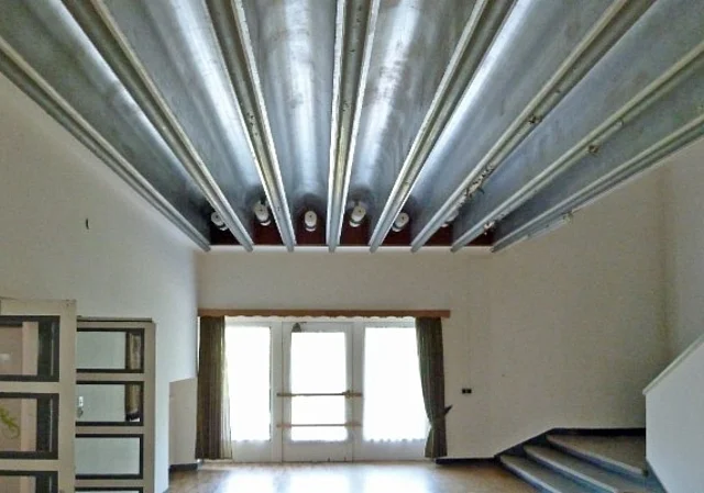 Hauptgebäude (Klinik), Ostflügel