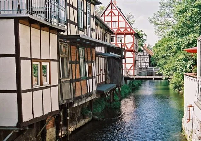 Salzwedel, Bebauung an der Jeetze